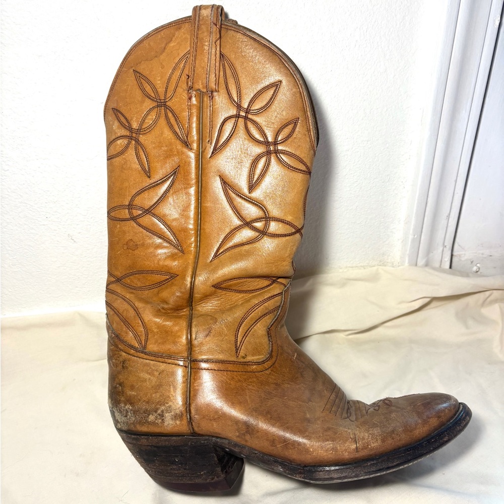 Classic Tan Cowboy Western Boots Vintage Miller Stockman